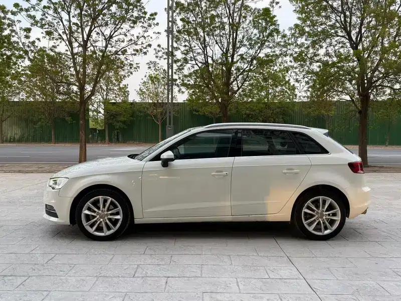 Audi A3 2014 Sportback 35 TFSI Automatic Comfort — миниатюра 3