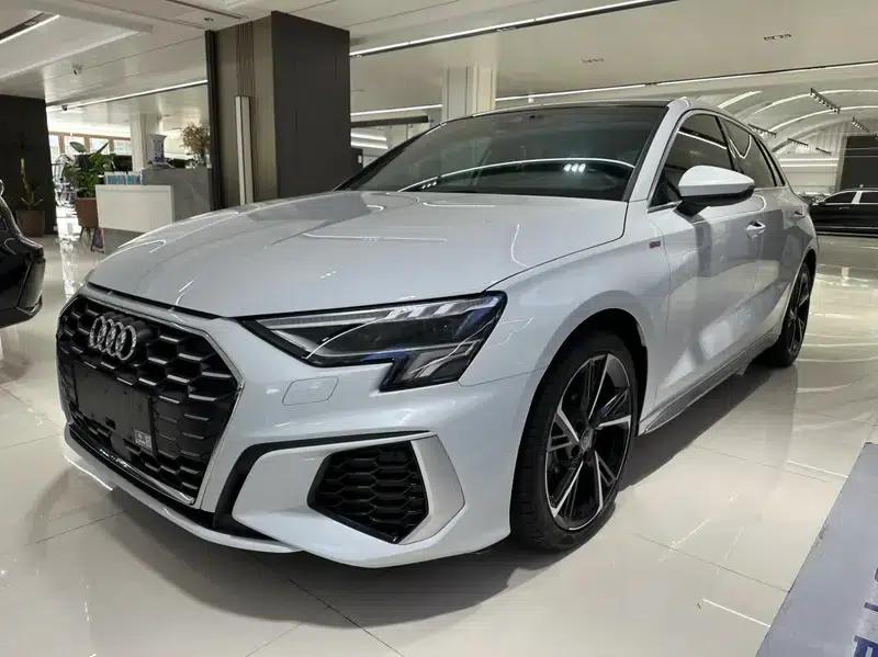 Audi A3 2021 Sportback 35 TFSI Fashion Sport — миниатюра 1