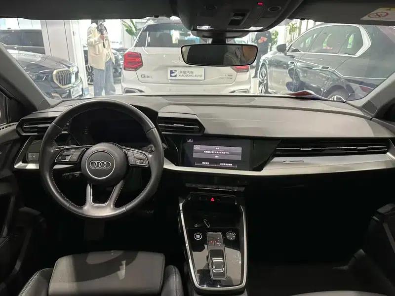 Audi A3 2021 Sportback 35 TFSI Fashion Sport — миниатюра 12