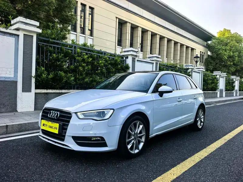 Audi A3 2014 Sportback 35 TFSI Automatic Comfort — миниатюра 1