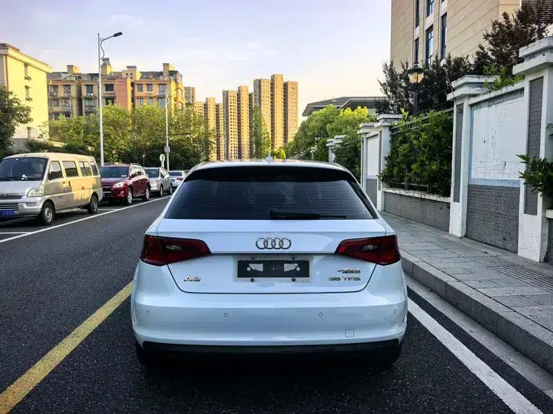 Audi A3 2014 Sportback 35 TFSI Automatic Comfort — миниатюра 5