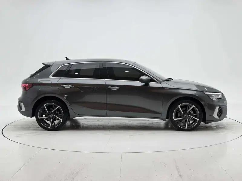 Audi A3 2024 Sportback 35 TFSI Fashion Sport — миниатюра 8