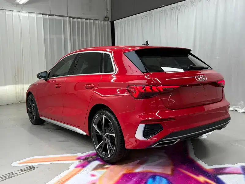 Audi A3 2021 Sportback 35 TFSI Fashion Sport — миниатюра 4