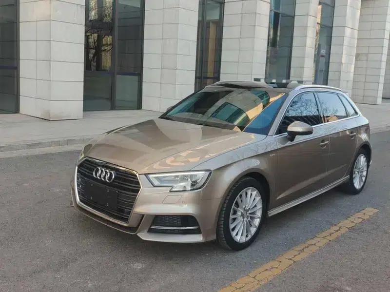 Audi A3 2018 30th Anniversary Edition Sportback 35 TFSI Fashion Model — миниатюра 1