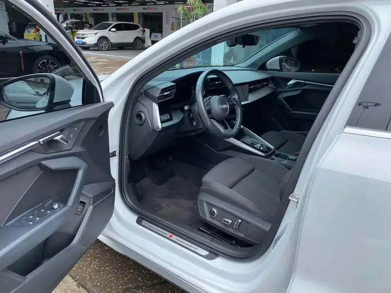 Audi A3 2021 Sportback 35 TFSI Progressive Sport — миниатюра 16