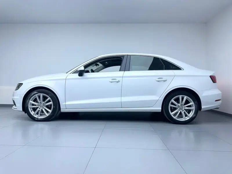 Audi A3 2016 Limousine 35 TFSI Fashion Edition — миниатюра 4