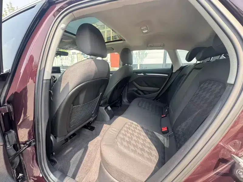 Audi A3 2014 Sportback 35 TFSI Automatic Fashion Edition — миниатюра 9