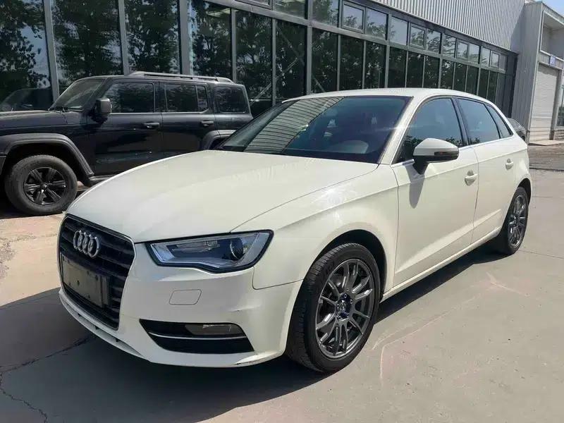 Audi A3 2014 Sportback 35 TFSI Automatic Entry-Level Model — миниатюра 1