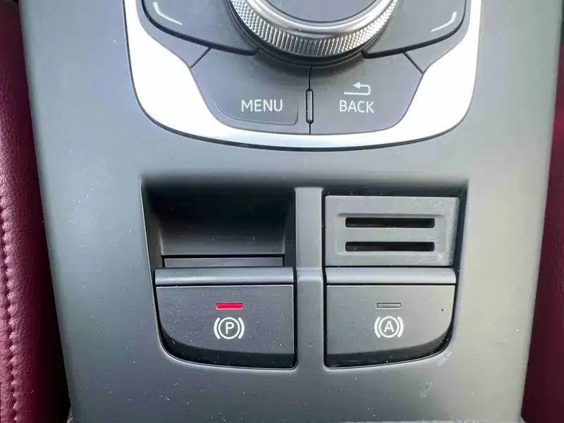 Audi A3 2014 Sportback 35 TFSI Automatic Entry-Level Model — миниатюра 14