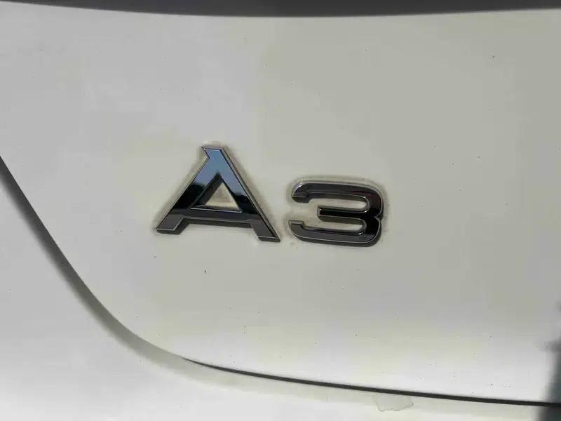 Audi A3 2014 Sportback 35 TFSI Automatic Entry-Level Model — миниатюра 21