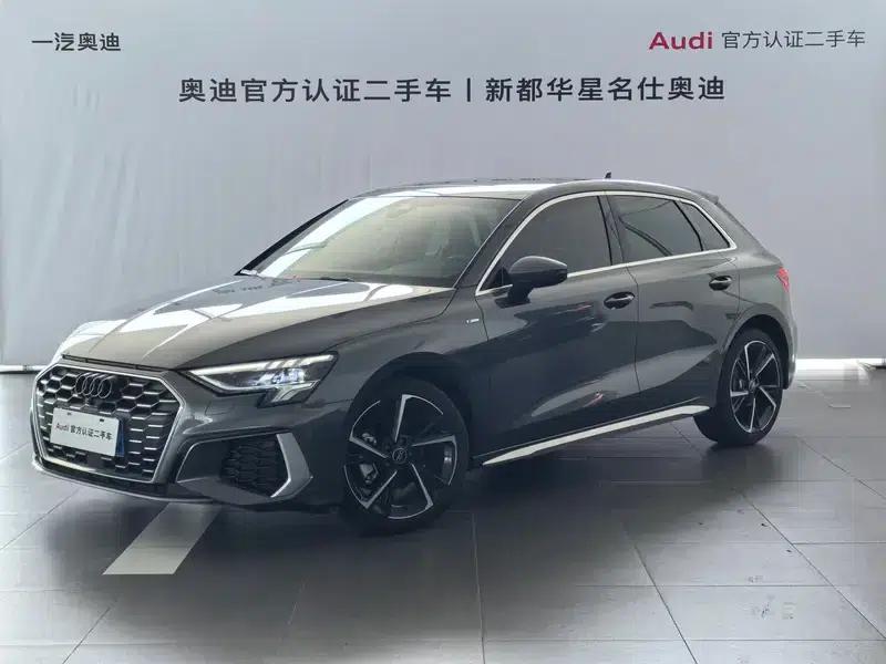 Audi A3 2024 Sportback 35 TFSI Fashion Sport — миниатюра 1