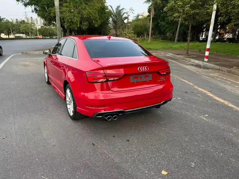 Audi A3 2018 30th Anniversary Edition Limousine 35 TFSI Fashion Model — миниатюра 3