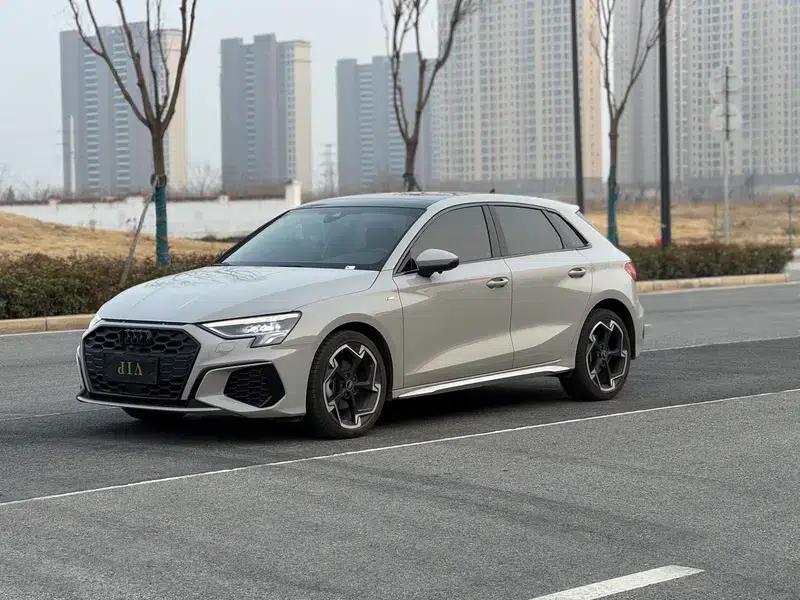 Audi A3 2024 Sportback 35 TFSI Fashion Sport — миниатюра 1