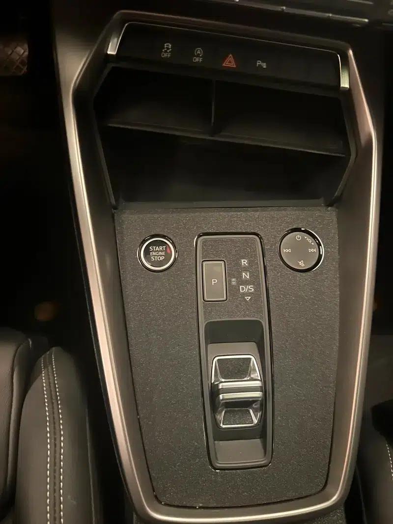Audi A3 2024 Sportback 35 TFSI Fashion Sport — миниатюра 11