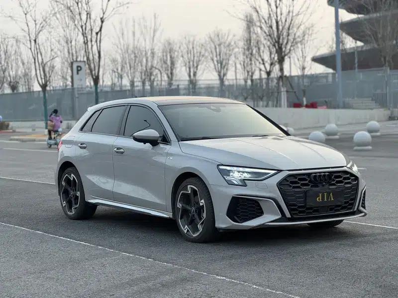 Audi A3 2024 Sportback 35 TFSI Fashion Sport — миниатюра 3