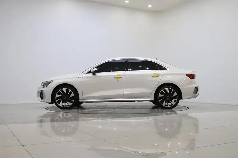 2024 Audi A3 A3L Limousine 35 TFSI Fashion Sport — миниатюра 4