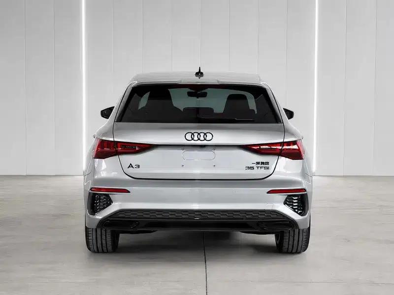 Audi A3 2023 Sportback 35 TFSI Fashion Sport — миниатюра 5
