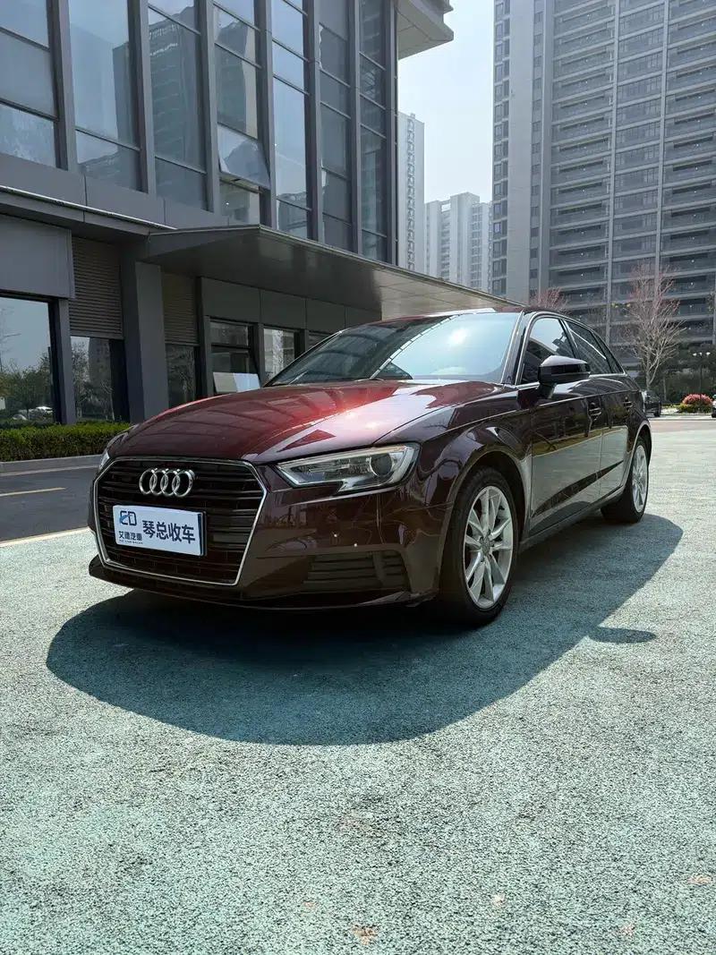 Audi A3 2018 30th Anniversary Edition Sportback 35 TFSI Progressive — миниатюра 1