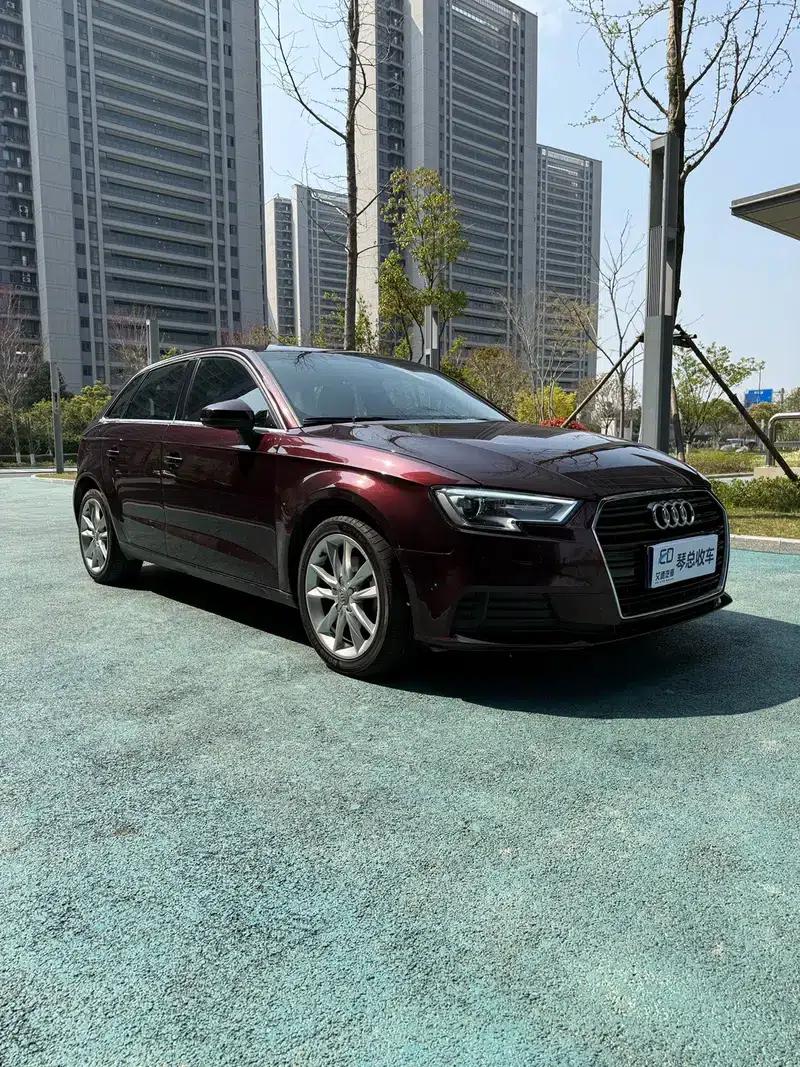 Audi A3 2018 30th Anniversary Edition Sportback 35 TFSI Progressive — миниатюра 3
