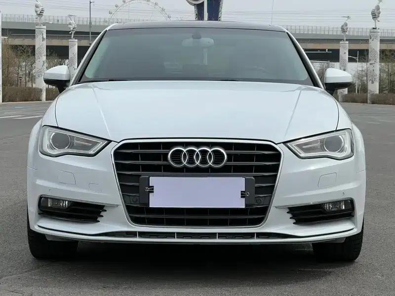 Audi A3 2014 Limousine 35 TFSI Automatic Comfort — миниатюра 2