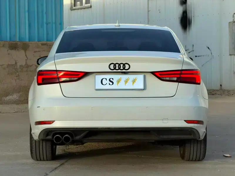 Audi A3 2018 30th Anniversary Edition Limousine 35 TFSI Progressive — миниатюра 5