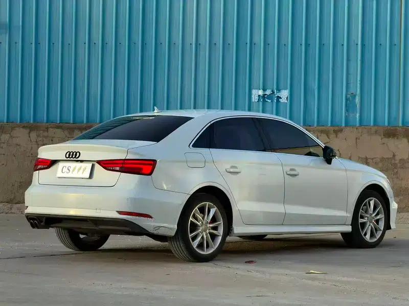 Audi A3 2018 30th Anniversary Edition Limousine 35 TFSI Progressive — миниатюра 6