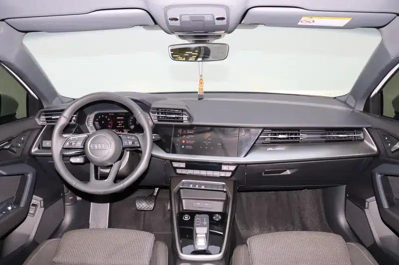 Audi A3 2022 Sportback 35 TFSI Progressive Sport — миниатюра 14