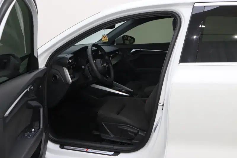 Audi A3 2022 Sportback 35 TFSI Progressive Sport — миниатюра 17