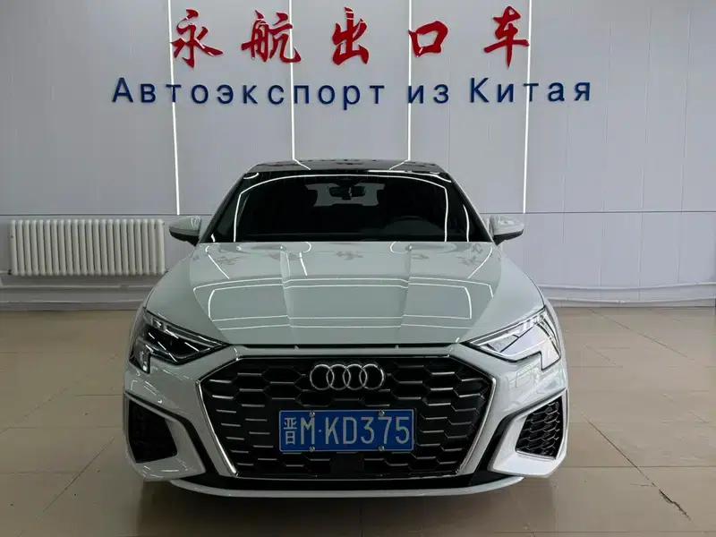 Audi A3 2023 Sportback 35 TFSI Fashion Sport — миниатюра 2