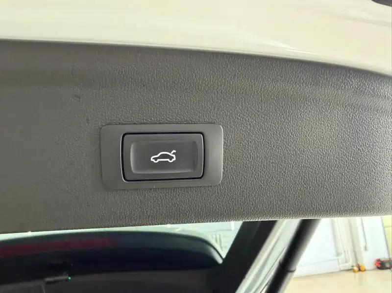 Audi A3 2023 Sportback 35 TFSI Fashion Sport — миниатюра 11