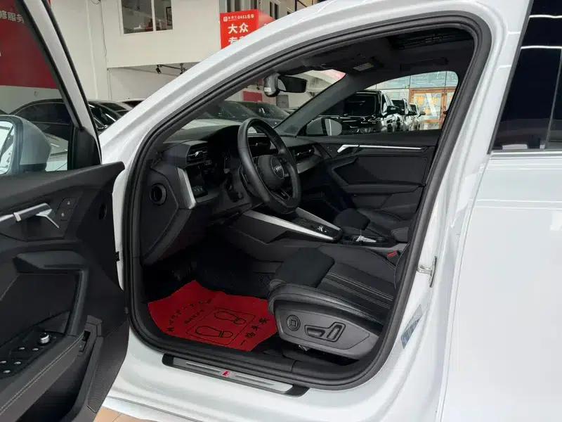 Audi A3 2023 Sportback 35 TFSI Fashion Sport — миниатюра 17