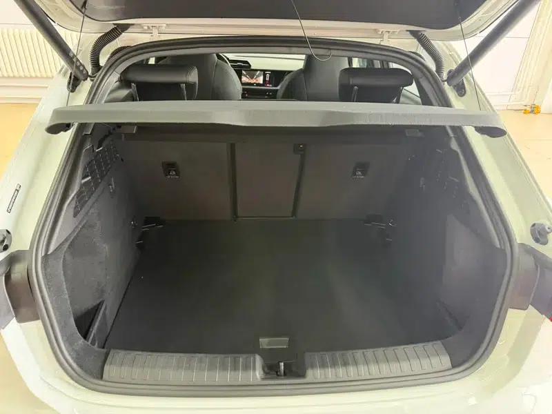 Audi A3 2023 Sportback 35 TFSI Fashion Sport — миниатюра 19