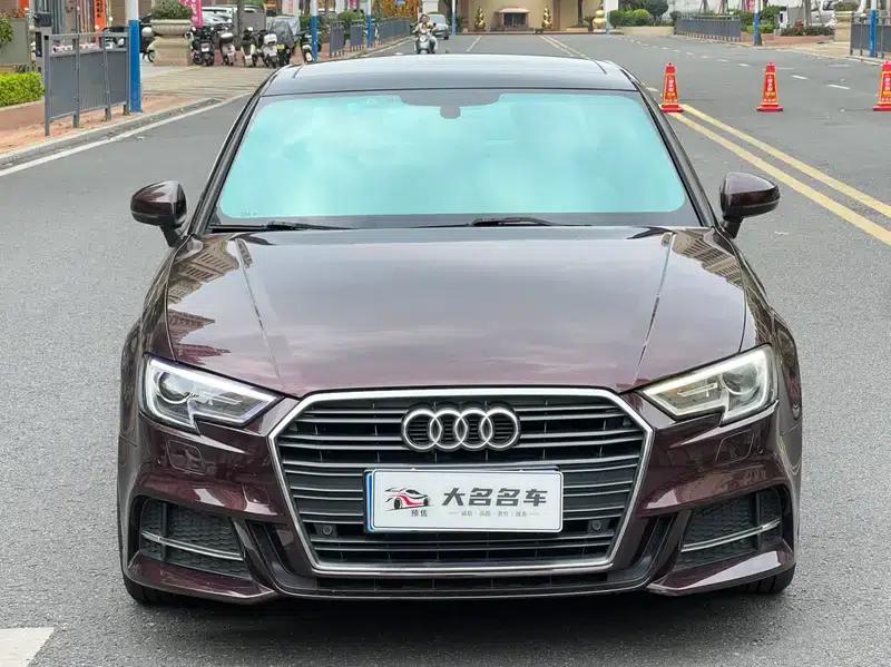 Audi A3 2018 30th Anniversary Edition Limousine 35 TFSI Fashion Model — миниатюра 2