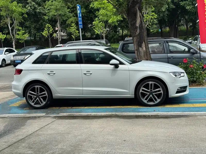 Audi A3 2015 Sportback 35 TFSI Manual Entry-Level — миниатюра 7