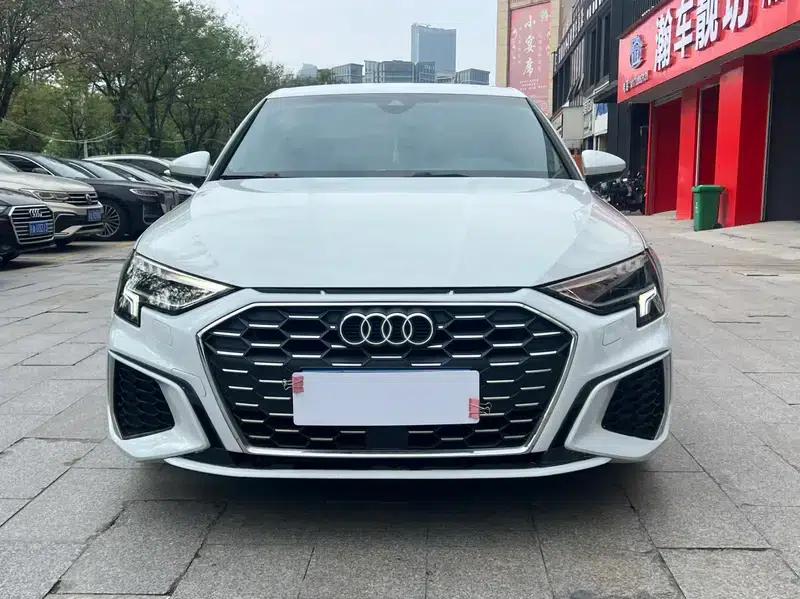 Audi A3 2021 Sportback 35 TFSI Progressive Elegance — миниатюра 2