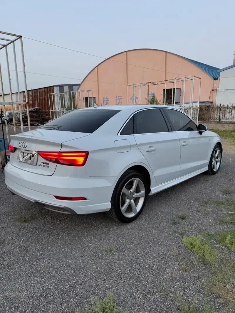Audi A3 2018 30th Anniversary Edition Limousine 35 TFSI Fashion Model — миниатюра 6