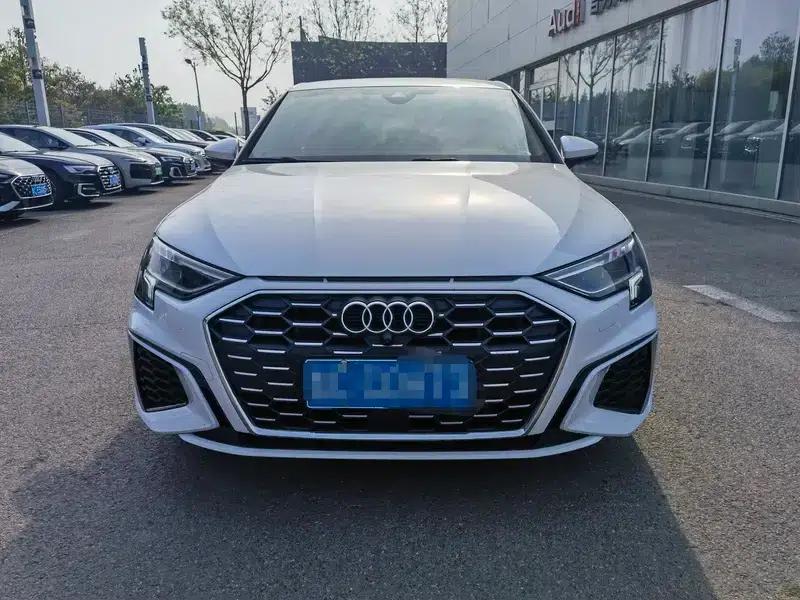 Audi A3 2023 Facelift Sportback 35 TFSI Progressive Sport — миниатюра 2
