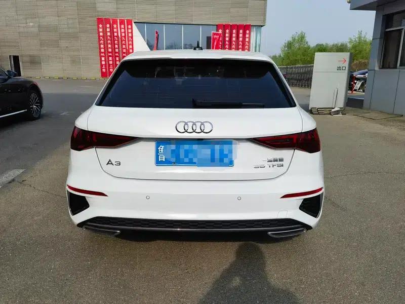 Audi A3 2023 Facelift Sportback 35 TFSI Progressive Sport — миниатюра 4