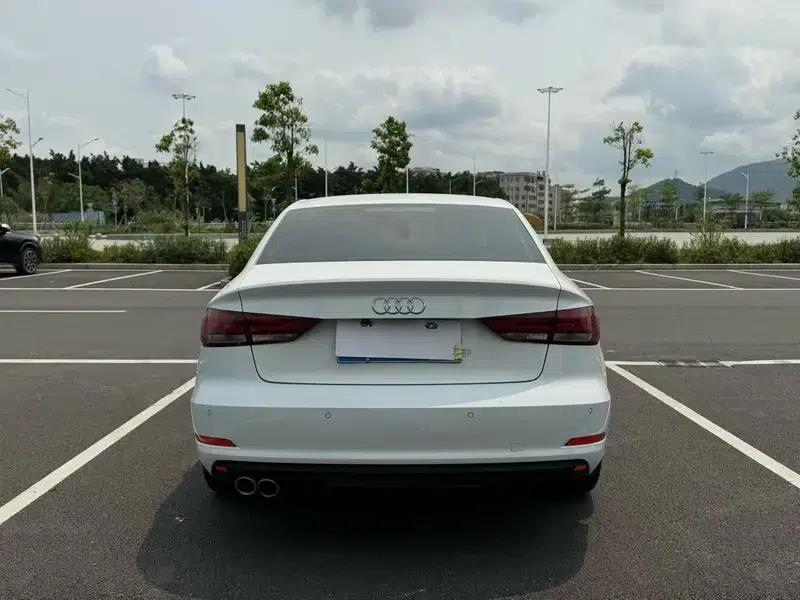 Audi A3 2016 Limousine 35 TFSI Progressive — миниатюра 4
