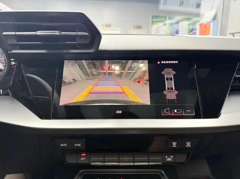 Audi A3 2023 Facelift A3L Limousine 35 TFSI Sporty Edition — миниатюра 17