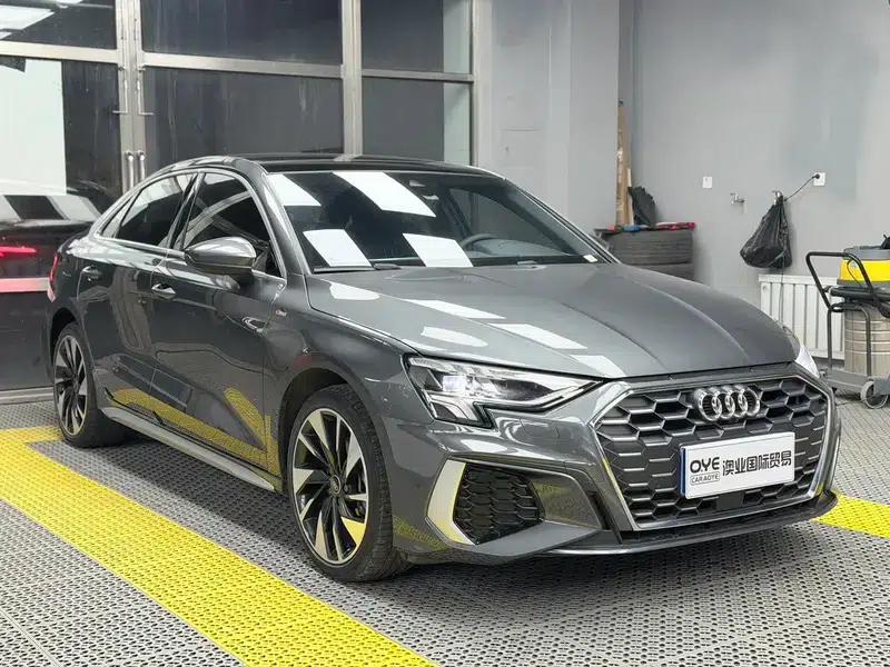 Audi A3 2023 Facelift A3L Limousine 35 TFSI Sporty Edition — миниатюра 3