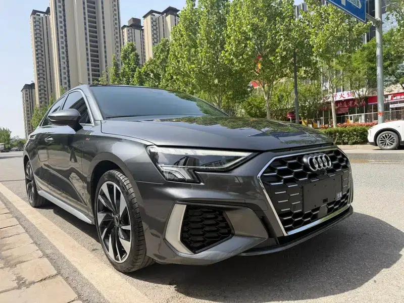 2023 Audi A3 A3L Limousine 35 TFSI Fashion Sport — миниатюра 3