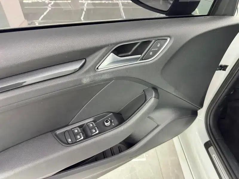 Audi A3 2019 Limousine 35 TFSI Fashion Edition (National V Emission Standard) — миниатюра 15