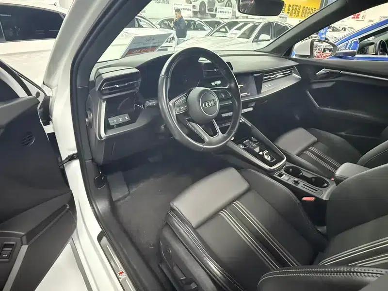 Audi A3 2023 Facelift A3L Limousine 35 TFSI Sporty Edition — миниатюра 6