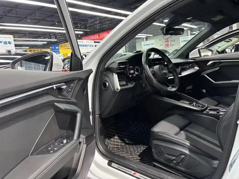 Audi A3 2023 Facelift A3L Limousine 35 TFSI Sporty Edition — миниатюра 7