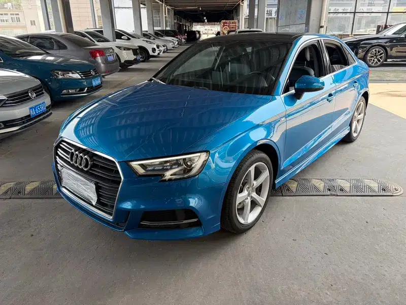 Audi A3 2017 Limousine 35 TFSI Fashion Edition — миниатюра 1