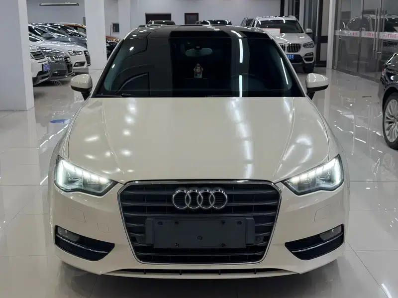 Audi A3 2015 Sportback 35 TFSI Millionth Anniversary Comfort Edition — миниатюра 2