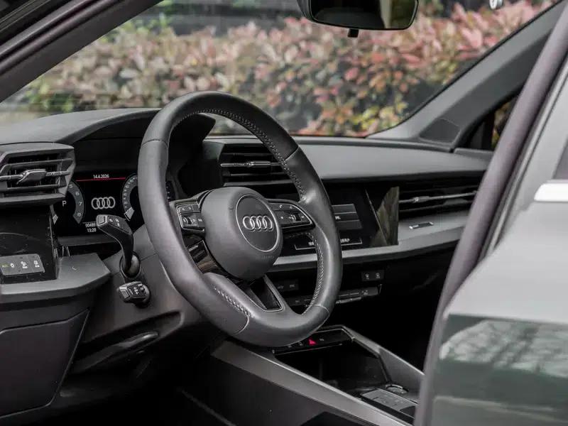 Audi A3 2022 Sportback 35 TFSI Fashionable Elegant Model — миниатюра 9
