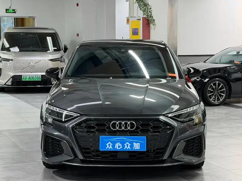 Audi A3 2024 Sportback 35 TFSI Fashion Sport — миниатюра 2