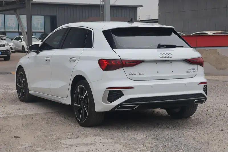 Audi A3 2023 Facelift Sportback 35 TFSI Fashion Sporty Model — миниатюра 4